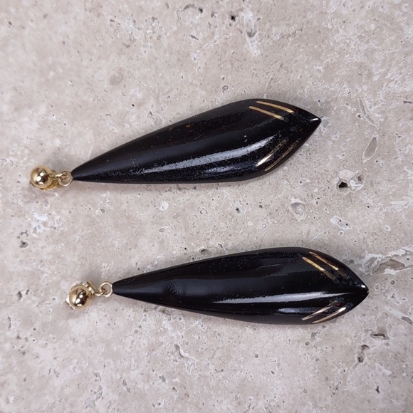 Vintage Richard J Barile Black Coral Earrings w/14k Gold Trim - Picture 4 of 9